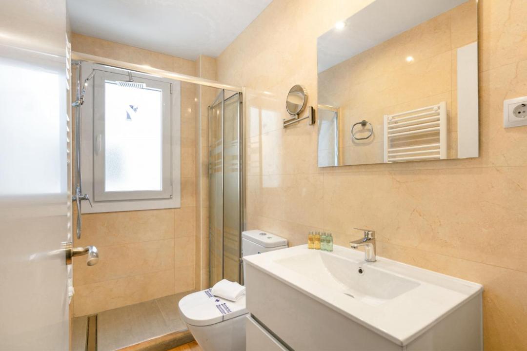 1 Bedroom 1 Bathroom Furnished - Chueca - Modern Functional - Mintystay Madrid Ngoại thất bức ảnh
