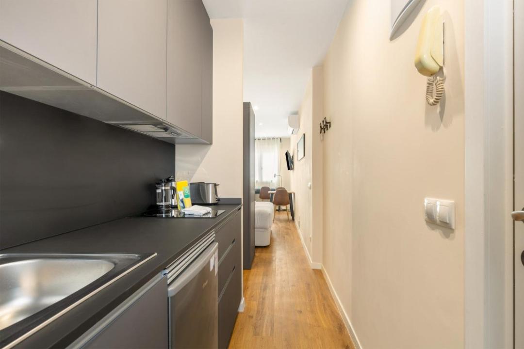 1 Bedroom 1 Bathroom Furnished - Chueca - Modern Functional - Mintystay Madrid Ngoại thất bức ảnh